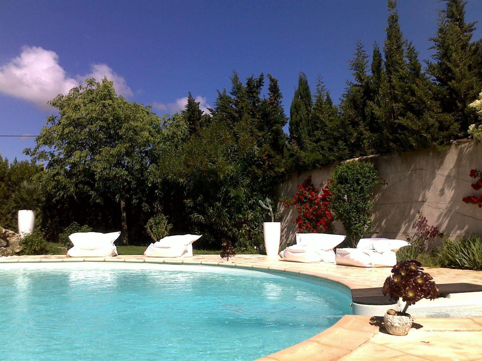 Mas De La Treille Bed & Breakfast Saint-Laurent-des-Arbres Exterior foto