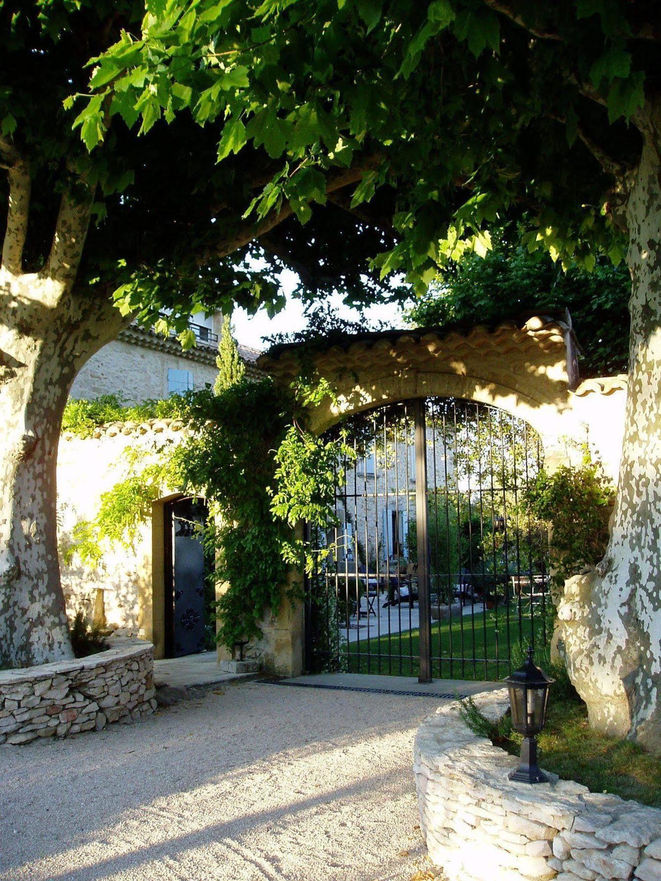 Mas De La Treille Bed & Breakfast Saint-Laurent-des-Arbres Exterior foto